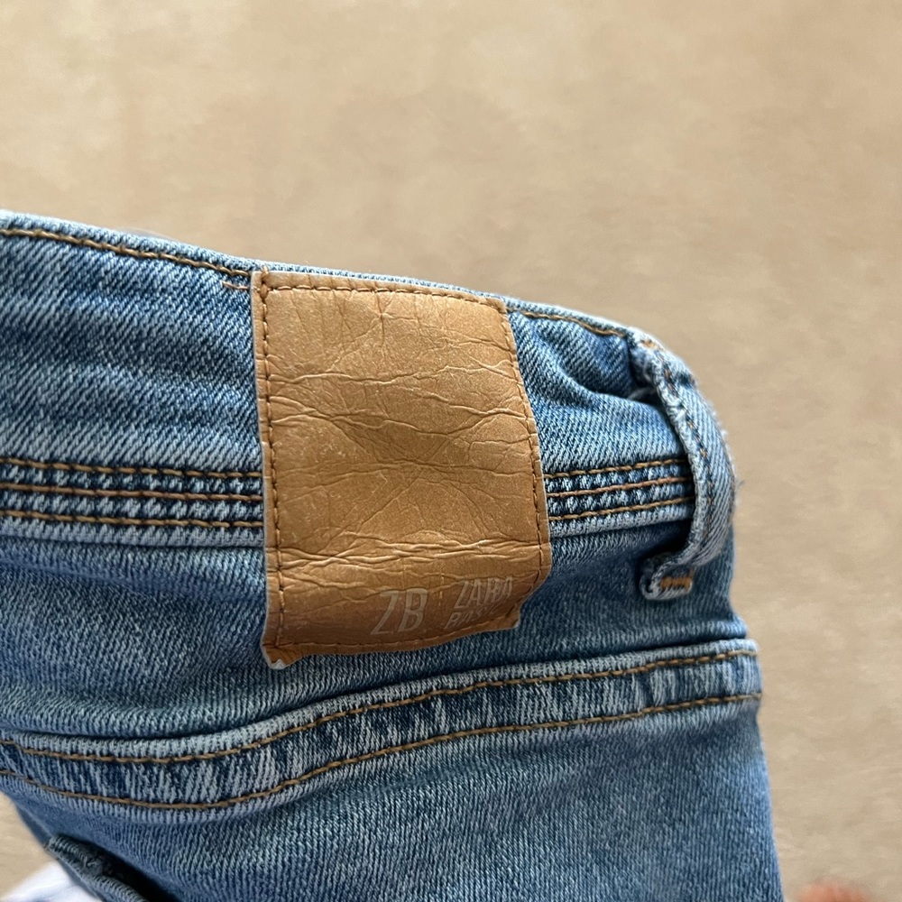 Zara Basic Jeans - Picture 3 of 3